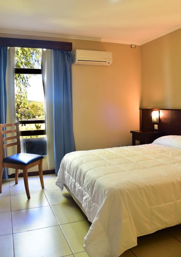 טנדיל Hotel El Paraiso De La Sierra מראה חיצוני תמונה