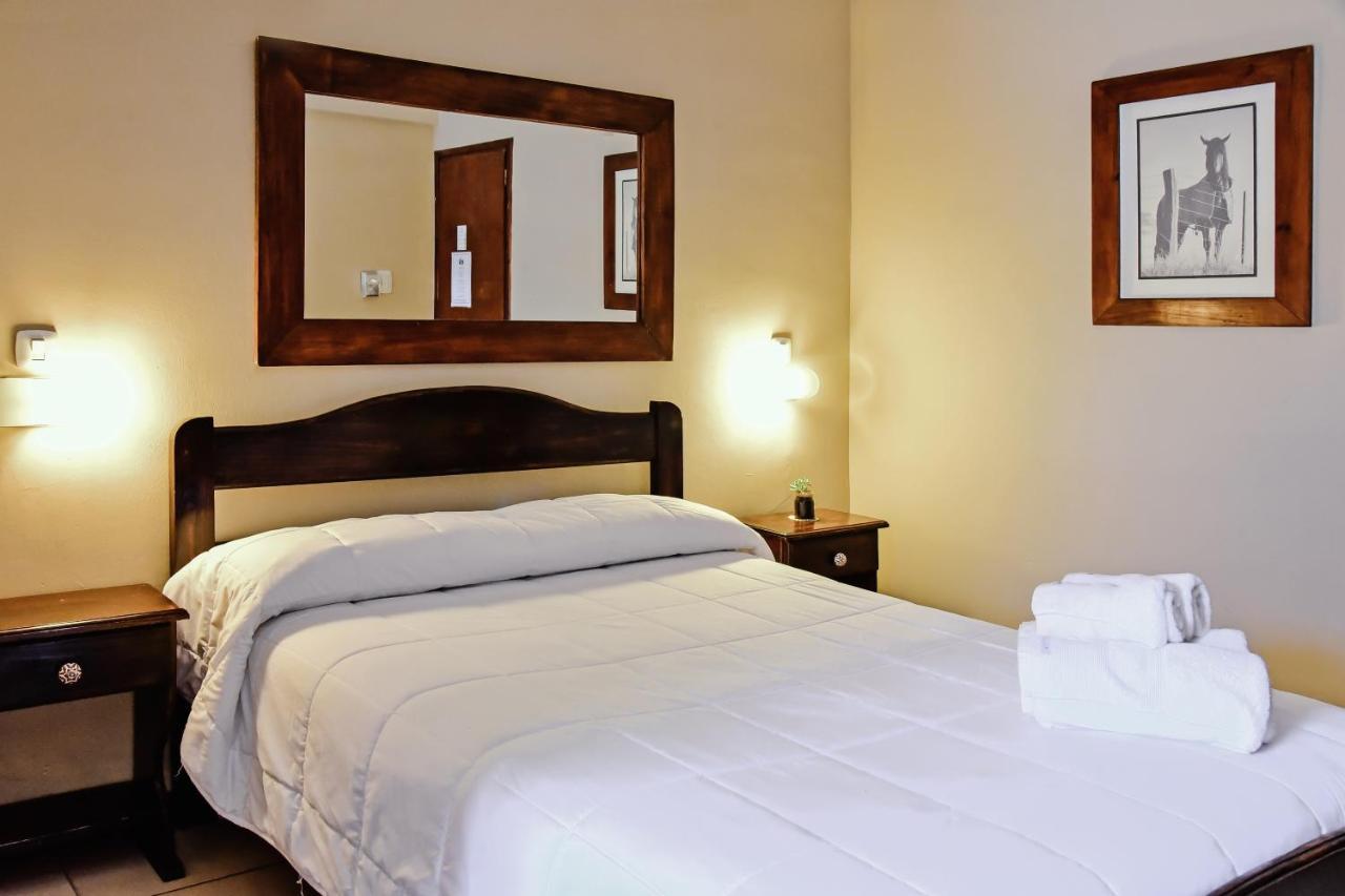 טנדיל Hotel El Paraiso De La Sierra מראה חיצוני תמונה